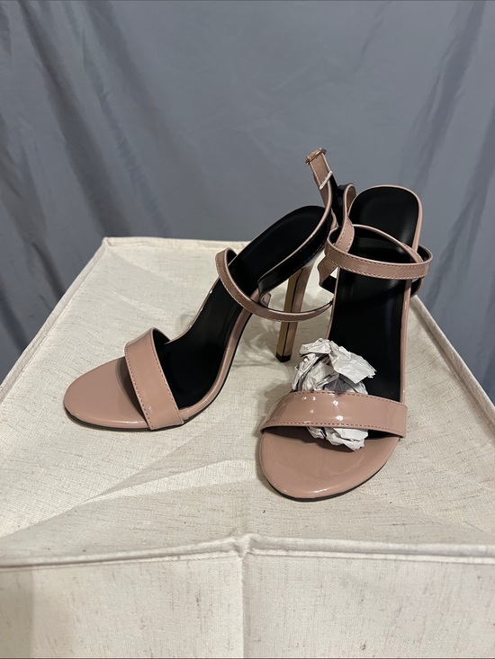 SHEIN Shoes - SHEIN Blush High Heel With Buckle
